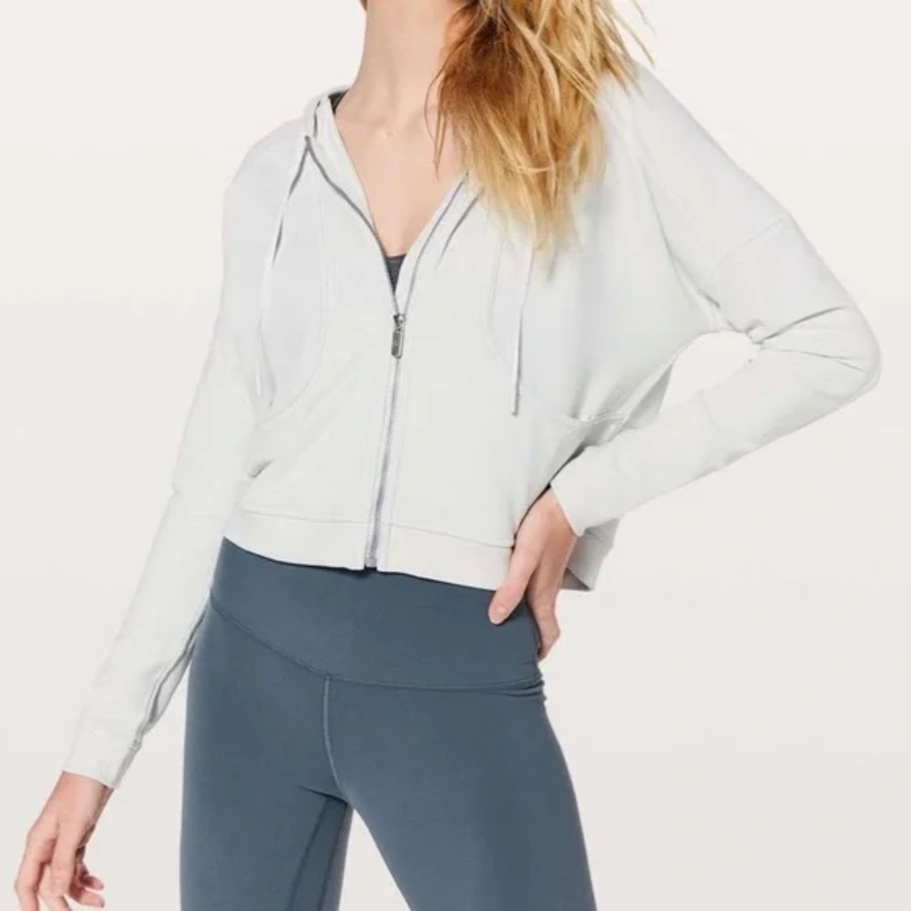 Lululemon NextMove Jacket - color Vapor